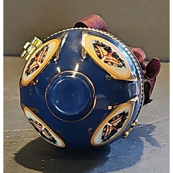 Blue Porcelain Hinged Egg Ornament Music Box Plays "Away In A Manger" Church Art - Picture 7 of 9